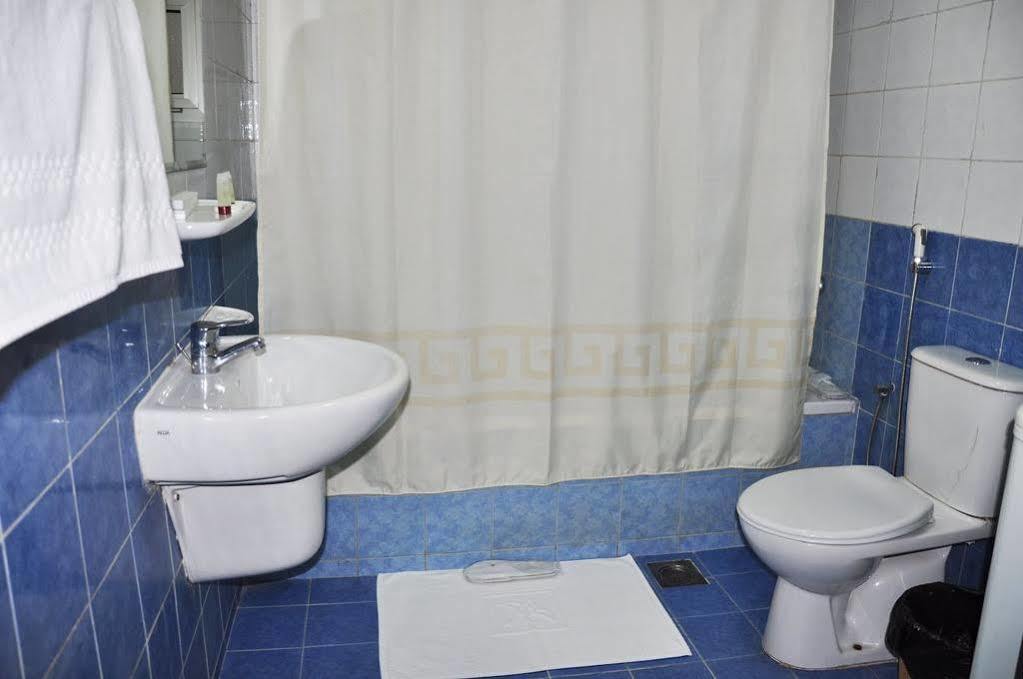 Nuzha Hotel Apartments Маскат Екстериор снимка