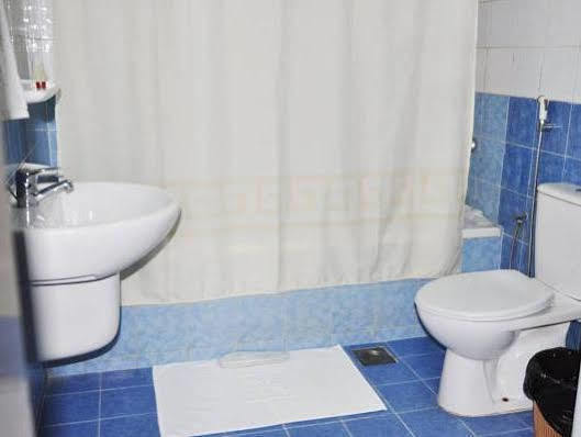 Nuzha Hotel Apartments Маскат Екстериор снимка